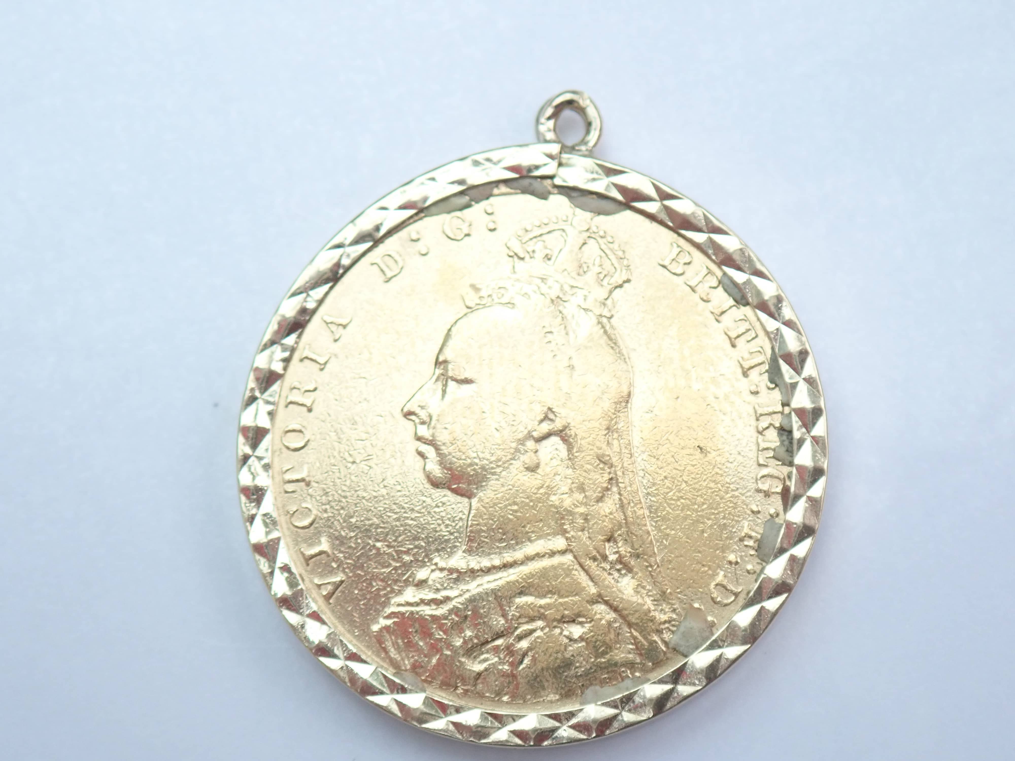 1892 Gold Full Sovereign Pendant No Chain - Queen Victoria -8.72g