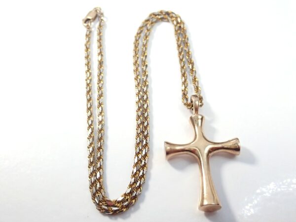 9K Gold Cross Crucifix Pendant & Chain 17.6 gms