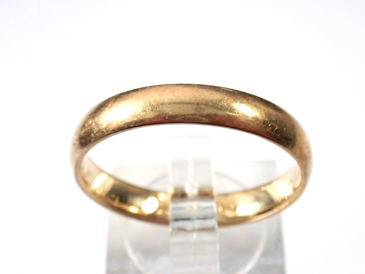 9ct Gold Wedding Band Ring Size W 3.9 grams