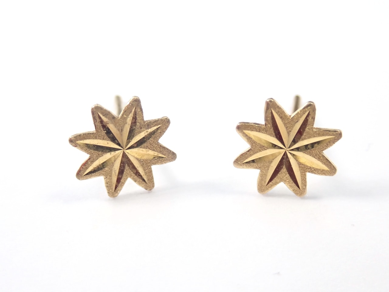 9ct Gold Star Earrings & Butterfly's Solid 375 0.70 grams