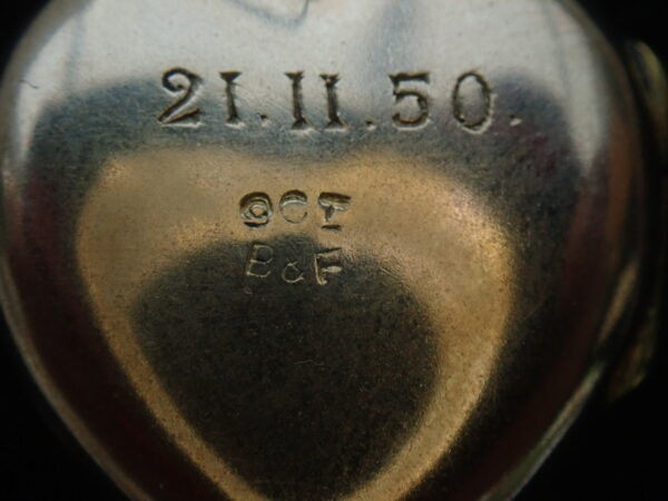 Vintage! Sweetheart Floral Locket 9k Gold Pendant 16 inch chain- 5.8g