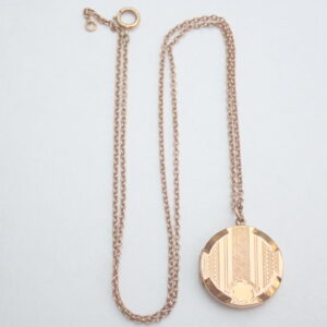 375 Gold Round engraved Locket Pendant 20 inch chain- 7.0g