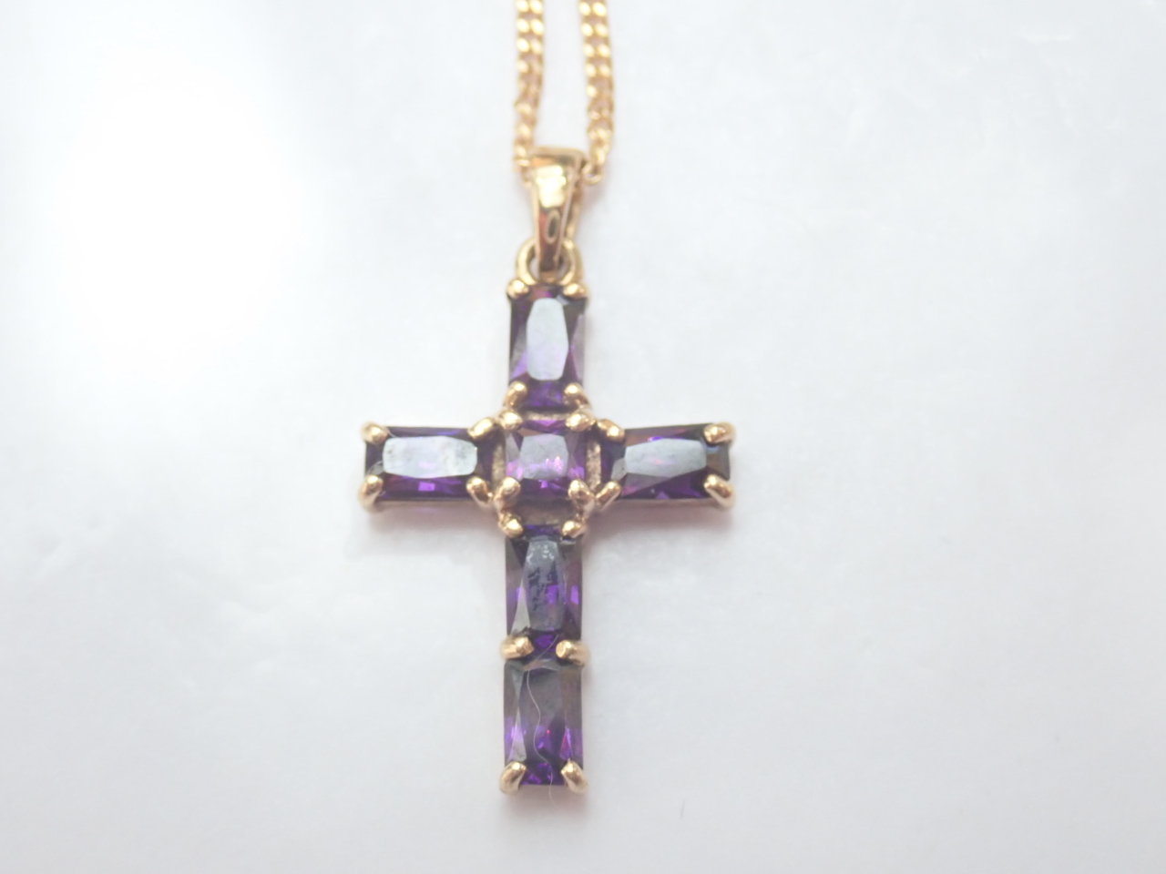 Amethyst Cross Crucifix 9K Gold Pendant 18 inch Curb Chain