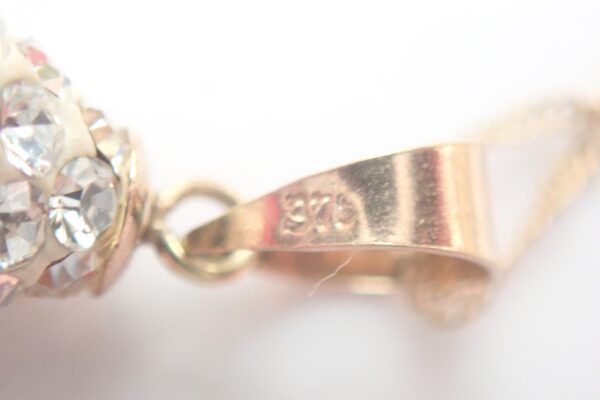 Cubic Zirconia Drop Pendant 9ct Gold -18 inch Chain