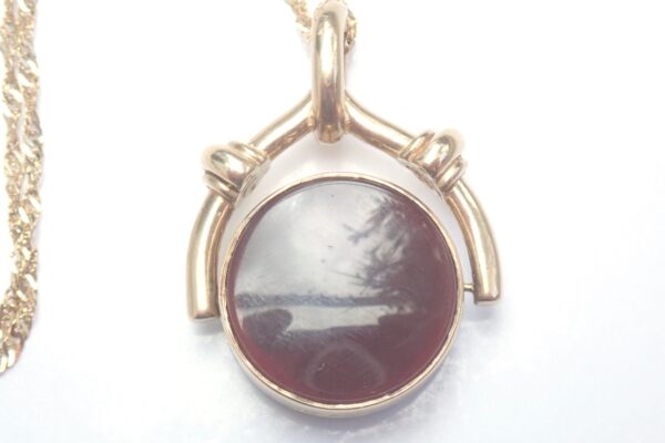 Blood Stone Spinning Fob 9ct 375 Gold Pendant 24 inch Necklace