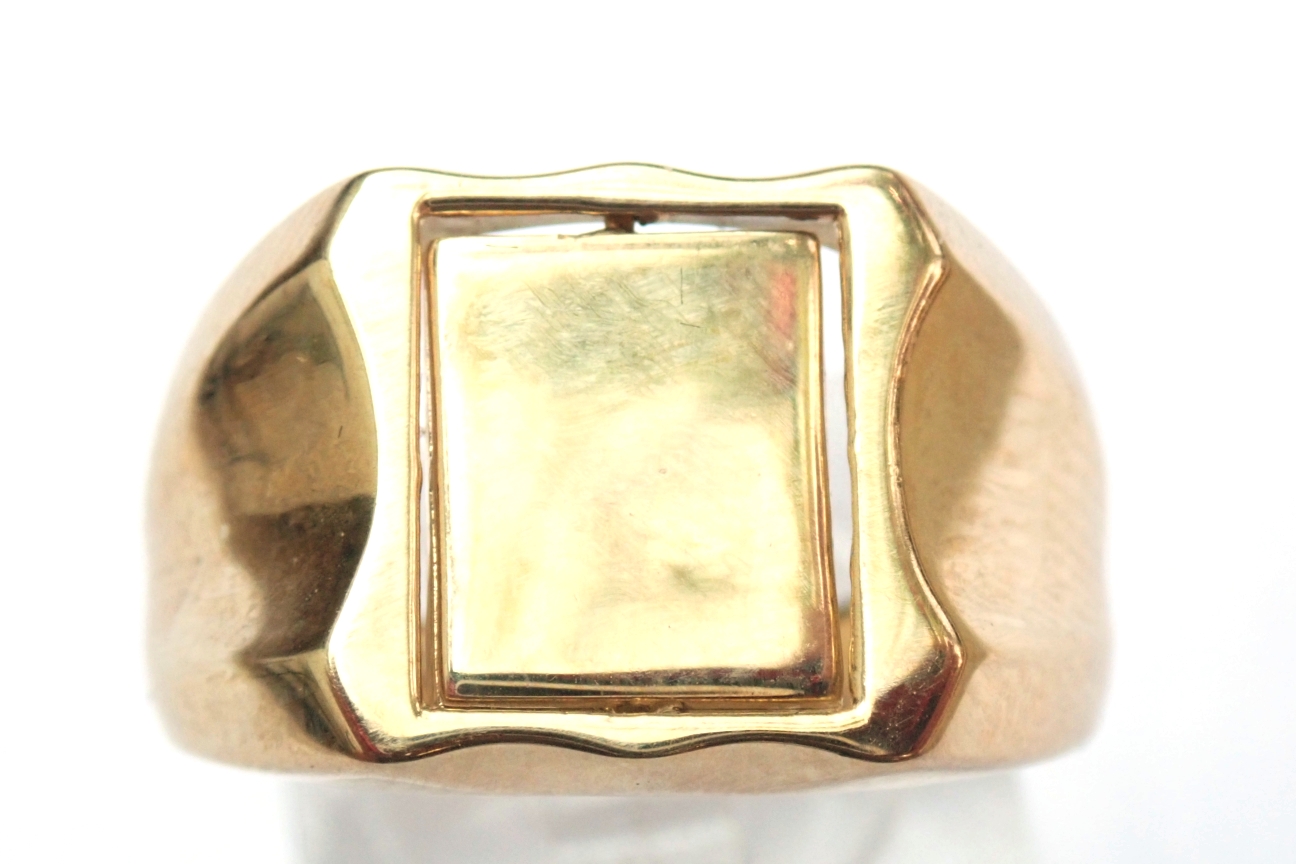 Freemasons Spinning Ring 9 carat Gold Signet - Size S- 6.3gms
