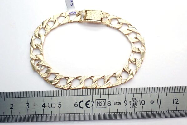 Chaps Curb Chain Bracelet 9ct Gold 8 inch 14.2 grams #313