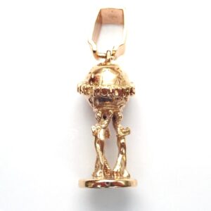 The World is Yours 9ct Gold Pendant - 28 grams