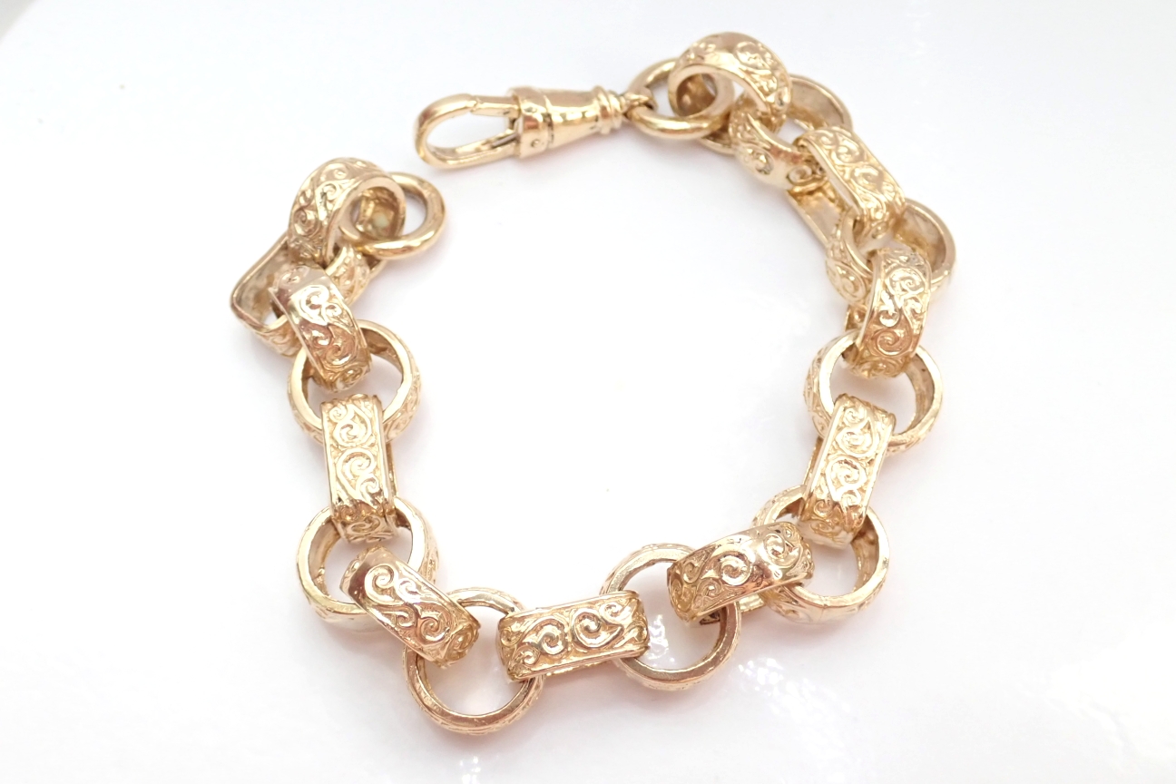 375 Yellow Gold Gypsy Belcher link Bracelet 9 Inch