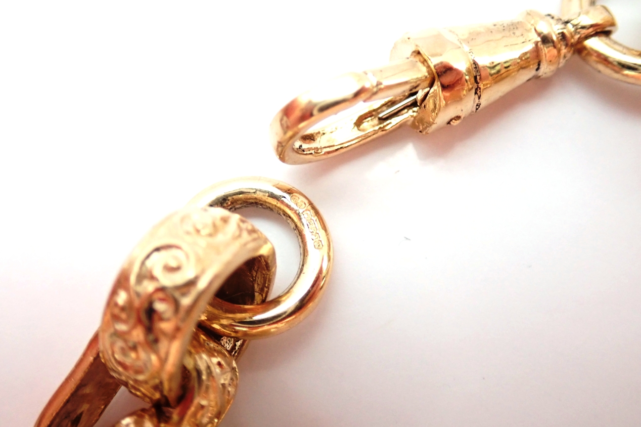 375 Yellow Gold Gypsy Belcher link Bracelet 9 Inch