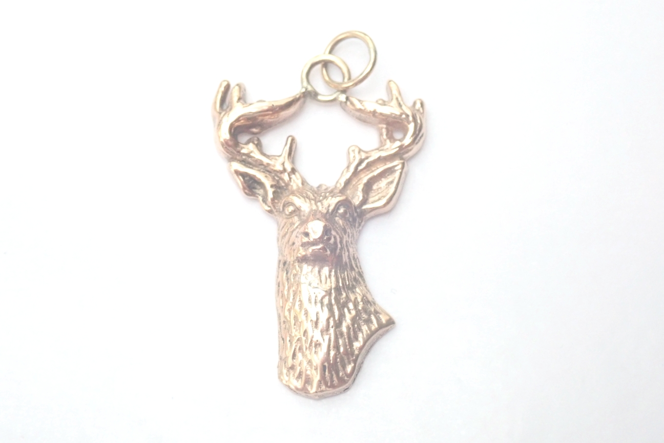 White Tailed Deer Pendant Solid 375 9ct Gold Handmade